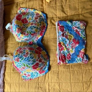 Adore Me plus size 3X/44G Bra and matching underwear set - CLEAN worn once